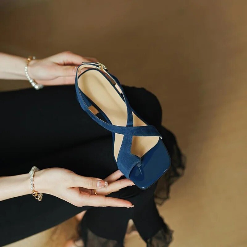 Sandaalid Naiste suvekingad, naiste 2024 plätud, paksud sinised kontsad, keskmise kontsaga kleit, slaidid, rooma elegantsed seksikad moodsad jalatsid