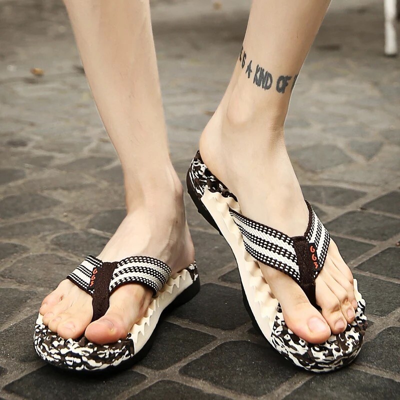 Suvine kuum allahindlus Moe käsn, massaaž plätud, meeste kvaliteetsed rannasussid, meeste hingavad rannas plätud