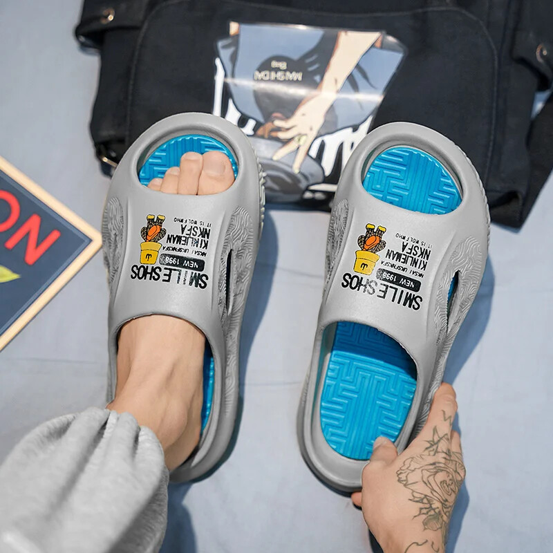 2024. aasta uued meeste massaažisussid, liugused siseruumides, välisandaalid, vabaajajalatsid rannas, mugava tallaga meeste sussid