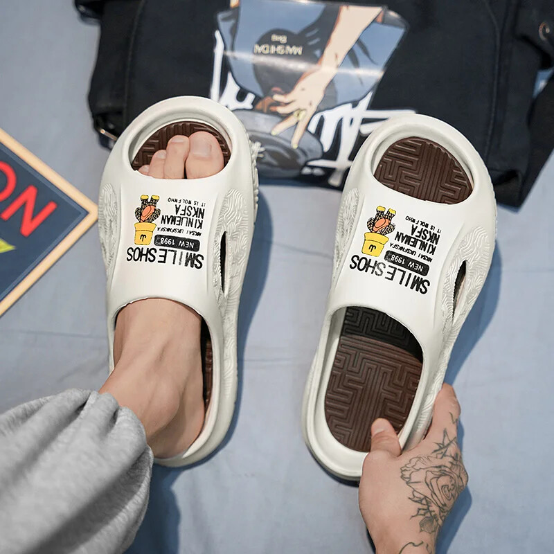 2024. aasta uued meeste massaažisussid, liugused siseruumides, välisandaalid, vabaajajalatsid rannas, mugava tallaga meeste sussid