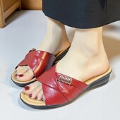 Γυναικείες παντόφλες Καλοκαίρι 2024 Νέα Fashion Wedges Γυναικεία παπούτσια με ανοιχτό δάχτυλο παραλίας Σαγιονάρες Γυναικεία Zapatos De Mujer