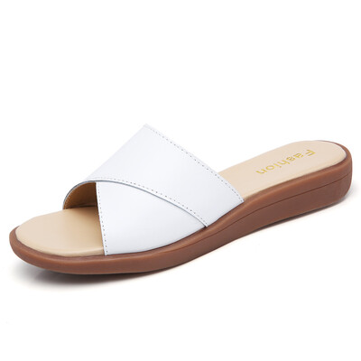 Καλοκαιρινές παντόφλες Γυναικείες Flat Luxury σαγιονάρες παραλίας εξωτερικού χώρου Γυναικεία σανδάλια Trend Brand Design Slides Shoes Woman 2023 Big Size 41