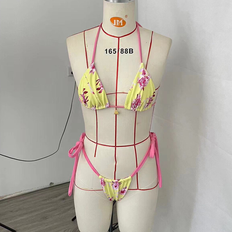 BEACHCICI 2-osaline komplekt naiste bikiinid, lilledega trükitud varrukateta päitseteta kaelapael, seljata stringid rannapuhkus