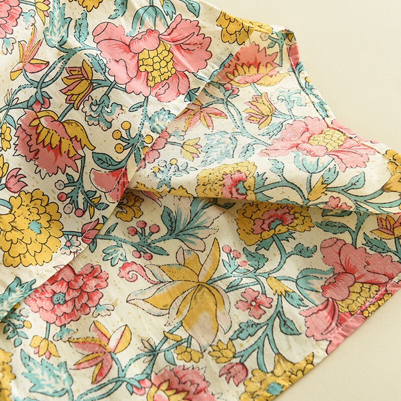 Bear Leader Tüdrukute Lillelised kleidid 2023 Uus mood, armsad lapsed, lilled, kostüümid, varrukateta lasterõivad, väikelaste beebiriided