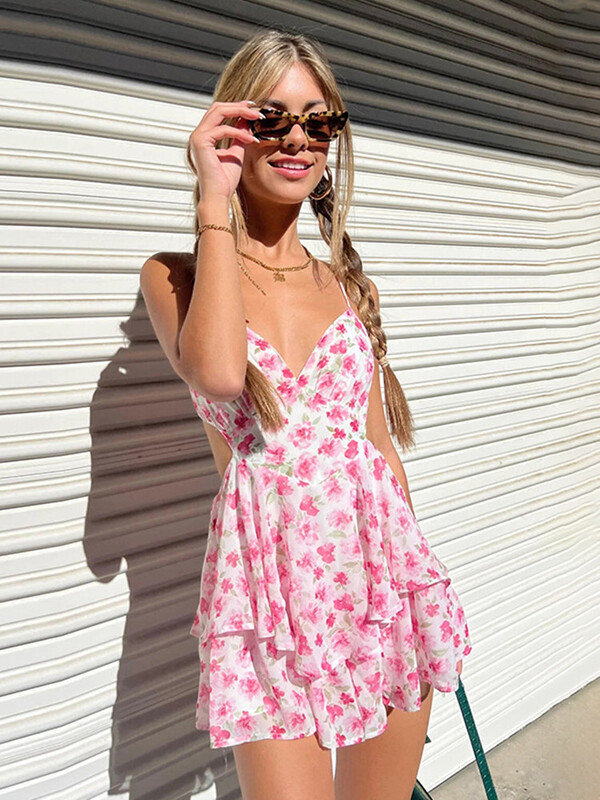 Madinga laisvalaikio suknelė be rankovių, skirtų V formos iškirpte