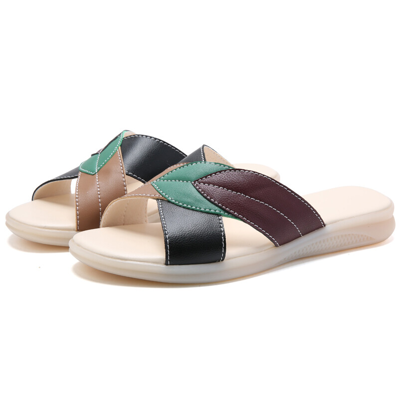 Lapų pleistras iš mikropluošto moteriškos basutės laisvalaikio atvirais pirštais spalvingos moteriškos šlepetės kryžminio dirželio moteriškos šlepetės kulno aukštis 2,5 cm