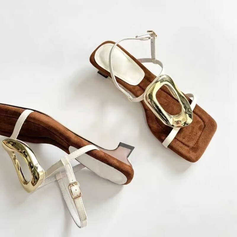 Νέα γυναικεία επώνυμα σανδάλια 2024 Summer Square Toe Γυναικεία παπούτσια Μοντέρνα και ευέλικτα casual σανδάλια Sandalias De Mujer