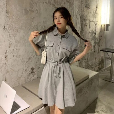 Vasarinė nauja Polo apykaklės sutraukiama virvelė prie juosmens 2–300 svarų laisvo kirpimo liekninanti trumpomis rankovėmis senstanti suknelė