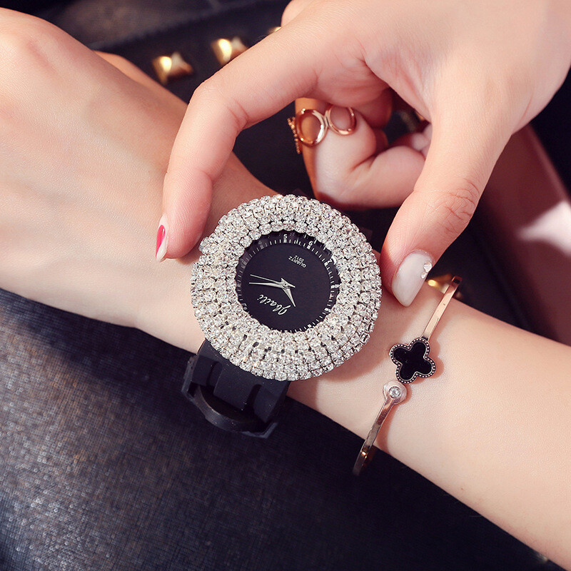 Hot sales gipsofila meteorska kiša 6 puni dijamantni sat korejska verzija moderni modni sat veliki brojčanik ukras ženski sat veleprodaja