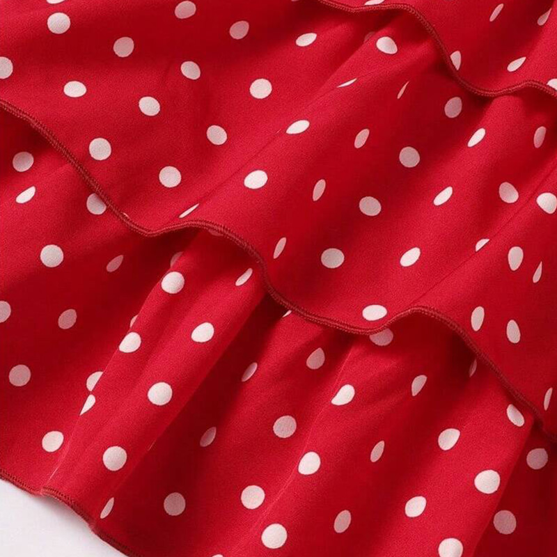 Tüdrukute täpilise trükiga kärbsevarrukatega vibutordikleit suvine