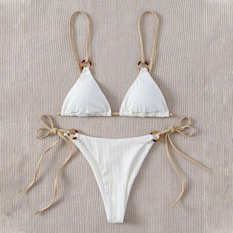 Polsterdatud kolme punktiga naiste bikiinikomplekt, ühevärviline spagetirihmaga rõngas naiste ujumistrikoo Kaheosaline ujumisriided, juhtmevaba supelkostüüm