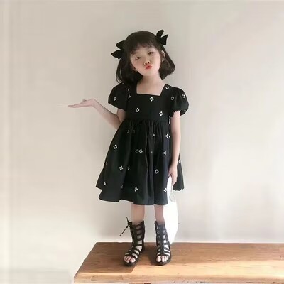 Tüdrukute suvine lühikeste varrukatega kleit Uus täpiline korea väljaanne Laste armas mullivarrukatega kleit printsessile