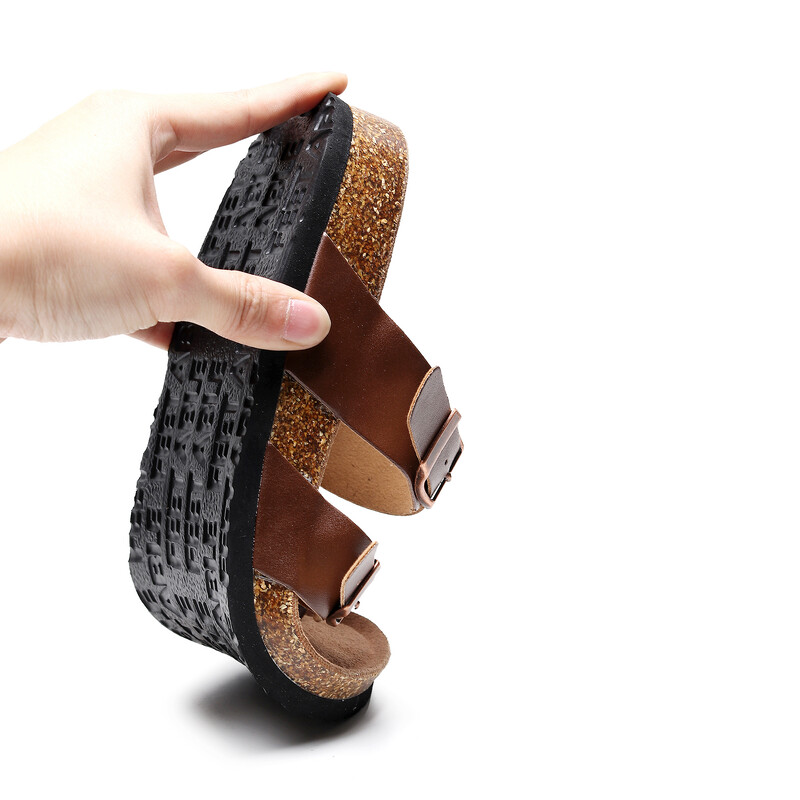 2024 Νέες ροζ χρυσές γυναικείες μοδάτες φλατ σαγιονάρες από φελλό παντόφλες παραλίας