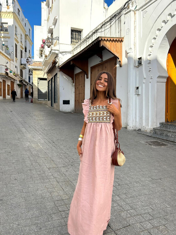 Moteriškos mados margintos keturkampio kaklo suknelė aukštu juosmeniu Elegantiška lotoso lapų rankovėmis suskaldytos A linijos suknelės 2024 m. vasaros gatvės aprangos chalatas