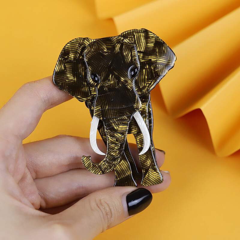 Piiriülesed käsitsi valmistatud moeehted, akrüülist loomasõled, multifilmi elevandid, Euroopa ja Ameerika moekotid, aksessuaarid