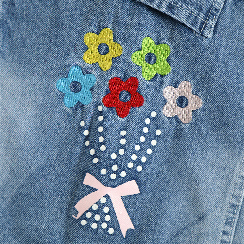 Värviline lillevest - lihtne, moekas ja universaalne lasteriided, ilus, moodne, armas ja lahe