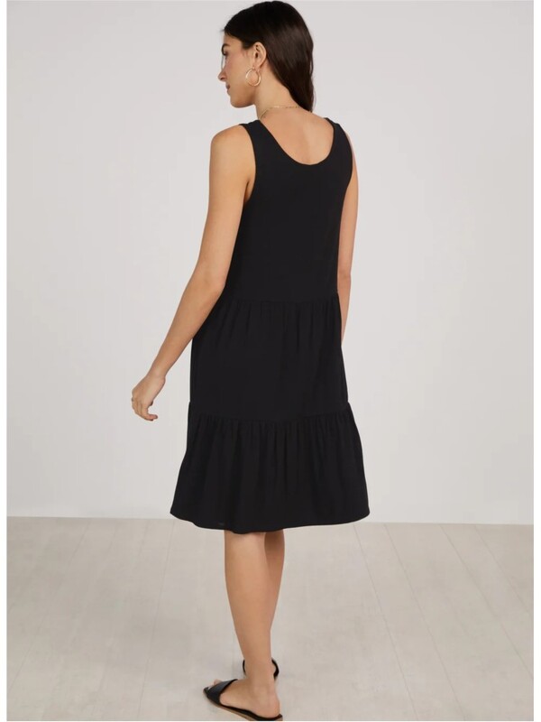 Naistele mõeldud kleidid Seksikas must varrukateta soliidne midikleit 2024. aasta suvine vaba vabaaja temperamendiga Vestidos Para Mujer Vintage Party