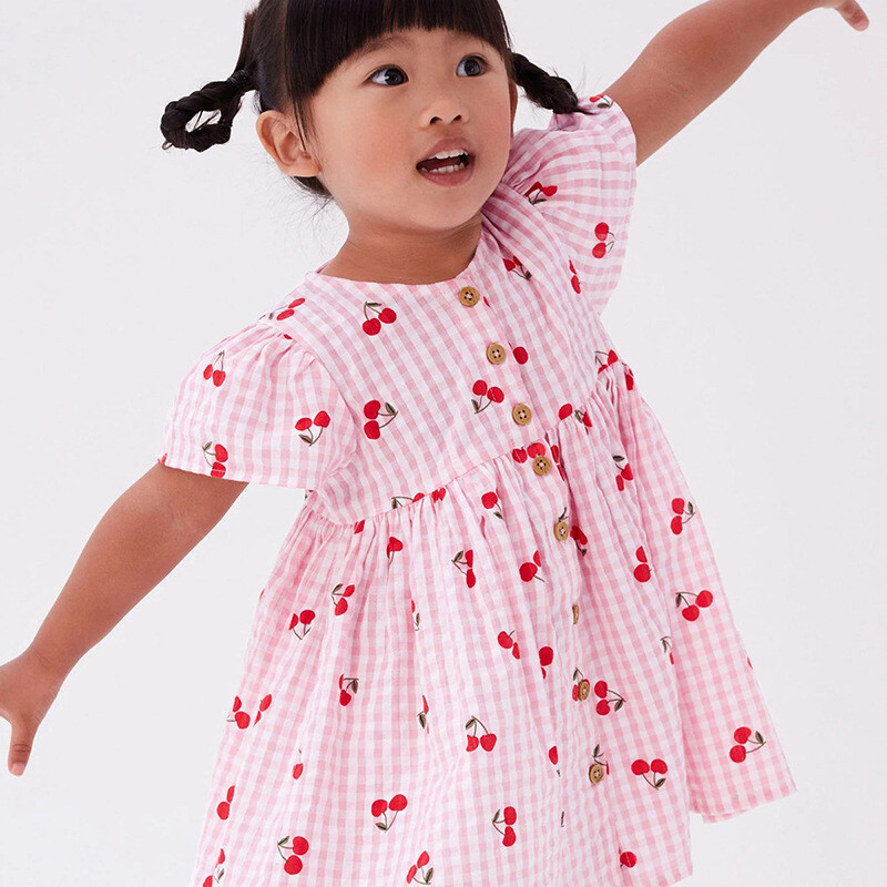 2024 Tüdrukute Roosad Kleidid Multifilmid Kirss Suvepuhkusekleidid Põhjuslikud Lasteriided Peokleit Moodsad puuvillased rõivad