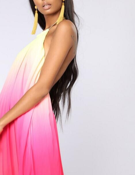 Pavasaris ir vasara naujo stiliaus Europos ir Amerikos moteriški drabužiai Atvira nugara paplūdimio suknelė Halter Chiffon Dress