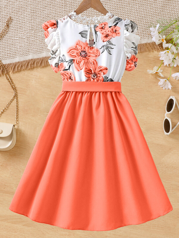 Tüdrukute võluv lilleline volangkleit – õrn kaelus, lehvivad varrukad, suvine elegantne riietus stiilseteks seiklusteks