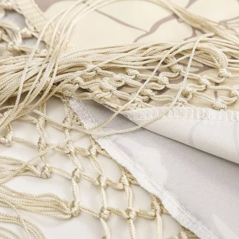 Naiste moodne ja elegantne õmmeldud narmastega trükitud V-kaelusega pikk kleit, õhuke peokleit, kleidiseelik