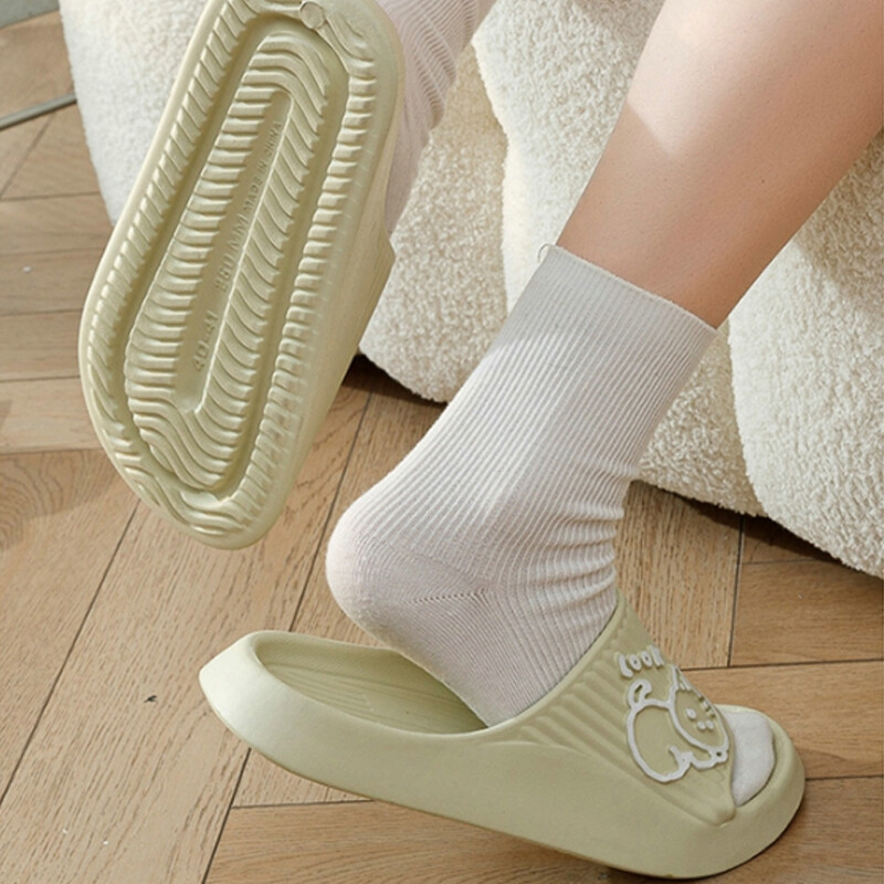 2024 de vară pentru femei papuci de plajă pantofi de plajă ursuleț de desene animate șlapi bărbați cu talpă groasă pentru baie de interior pantofi anti-alunecare cuplu sandale