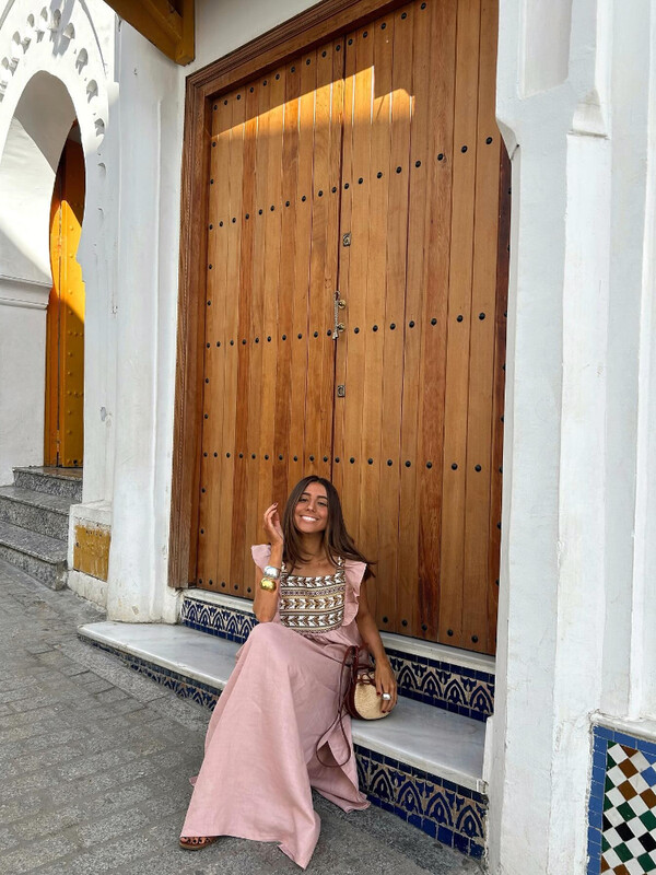 Prinditud Lotus Leaf varrukatega lõhestatud naiste maksikleit Elegantne ruudu kaelusega kõrge vöökohaga suvekleidid 2024. aasta kõrge tänavarõivaste hommikumantlid