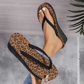 Sandale de cauciuc de vară la modă, papuci de femei cu leopard, pantofi noi de damă 2024, pantofi pentru interior, în aer liber, cu platformă pentru plajă, tobogane plate