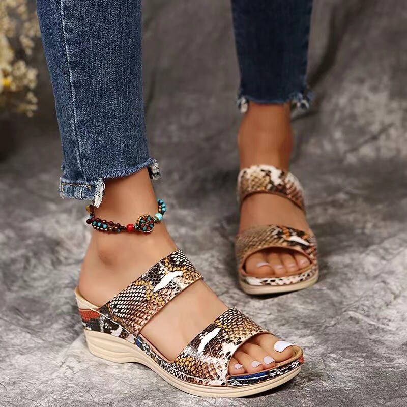 Papuci ortopedici premium Pantofi noi de vară pentru femei Sandale cu platformă cu pană de mărime mare Retro Roma, leopard, tobogane de plajă