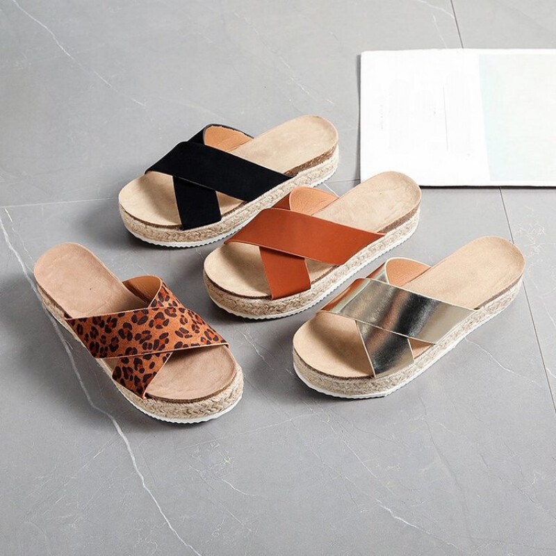 Rannajalatsid Leopard plätud Lamedad sussid Kuldsussid Naiste liugurid Suvised sandaalid Paksu tallaga sussid, platvorm naistele