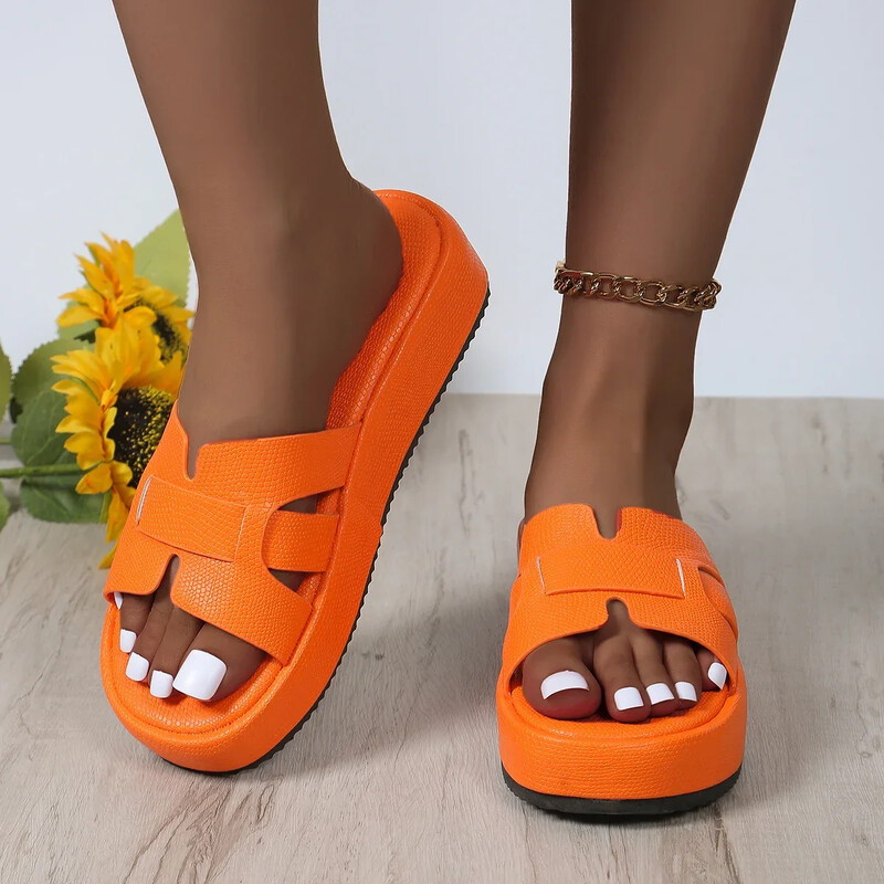 Naiste 2024. aasta suvised disainisussid Sädelevad välisjalatsid Naiste rannasussid platvormsussid Naistele Zapatos De Mujer