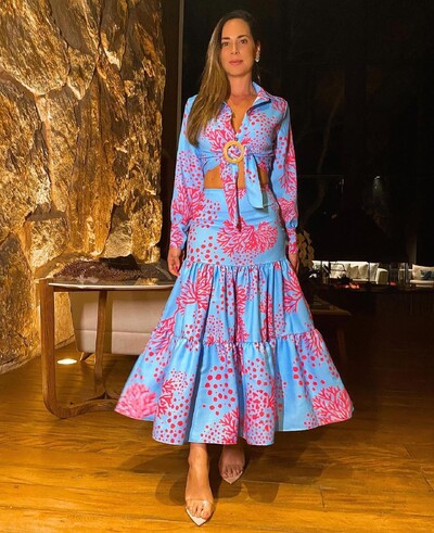 Seksikad elegantsed sügava V kaelusega pikad kleidid naiste rihmaga 2024. aasta suvepeokleit Naiste pidulik kleit rannariided naiste riided