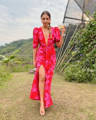 Seksikad elegantsed sügava V kaelusega pikad kleidid naiste rihmaga 2024. aasta suvepeokleit Naiste pidulik kleit rannariided naiste riided