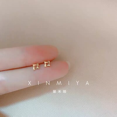 Cercei tip inimă cu inimă de fluture, placat cu argint, de culoare aurie, pentru femei, piercing pentru ureche, Helix, Helix, Tragus, cadou