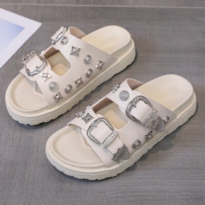 Metallist pandlaga Designer House Naiste sussid Naise oranžid sandaalid Naiste kingad Madala kontsaga suvised elegantsed ja moodsad naiste kingad