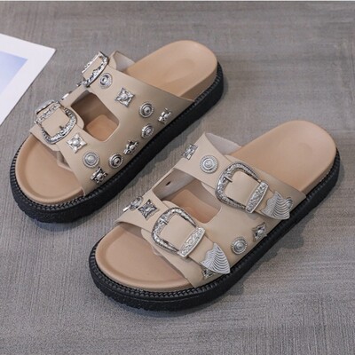 Metallist pandlaga Designer House Naiste sussid Naise oranžid sandaalid Naiste kingad Madala kontsaga suvised elegantsed ja moodsad naiste kingad