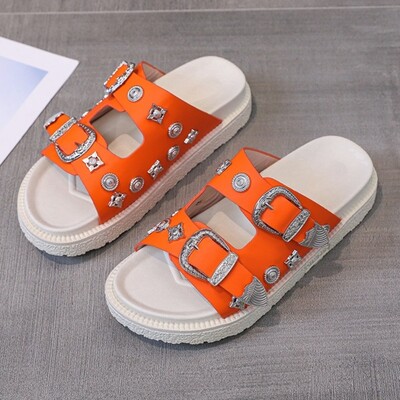 Metallist pandlaga Designer House Naiste sussid Naise oranžid sandaalid Naiste kingad Madala kontsaga suvised elegantsed ja moodsad naiste kingad