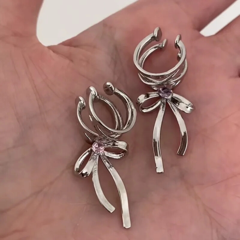 Roosa Butterfly Ear Cuff Kõrvarõngad Naistele Tüdrukutele Moodne kikisõlme Ilma augustamisklambriteta kõrvarõngas Võlts augustamine Balletiklamber ehetel