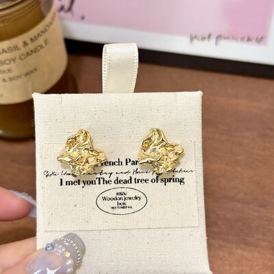 Geometriniai netaisyklingi apvalūs metaliniai perlų auskarai moterims 2024 m. minimalistinio stiliaus asmenybės auskarai madingi papuošalai, dovana