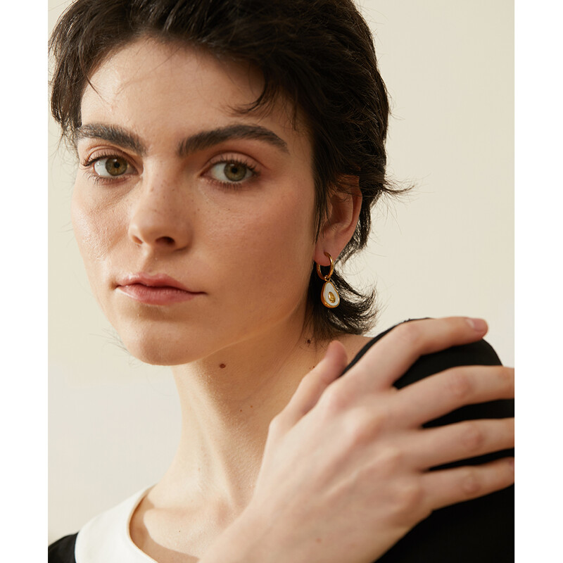 Yhpup Golden Avocado Drop roostevabast terasest puust Huggie Hoop kõrvarõngad naistele Natural Shell mood võlu armas ehe kingitus