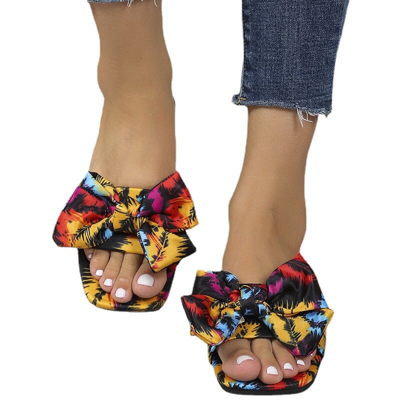 Vasaros moteriškos šlepetės su lanku, plokščios lauko paplūdimio basutės, moteriškos čiuožyklos 2023 m. Korėjos tendencija, moteriškos šlepetės, didelis 43 dydis