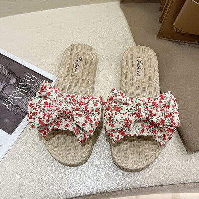 Sussid, naiste suvised väljasõidud, üliõpilased, moodne kikilips, kõik sobivad lameda põhjaga mereäärne puhkus, rand, pehme põhjaga välimine jalatsid