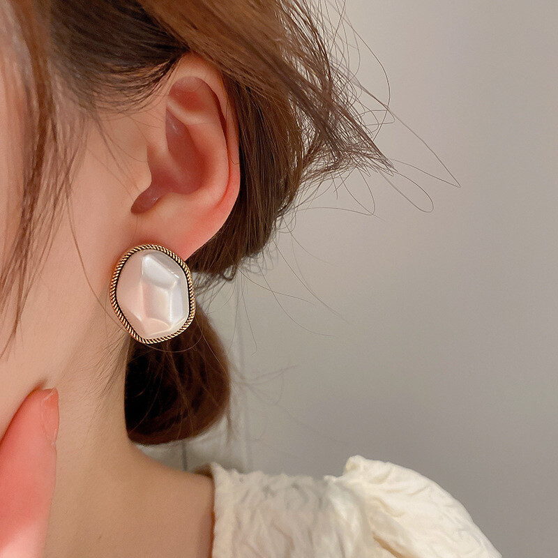 Cercei cu perle neregulate la modă, pentru femei, 2022, la modă, retro, culoare auriu, cercei cu perle simulate, pentru femei, bijuterii de nuntă