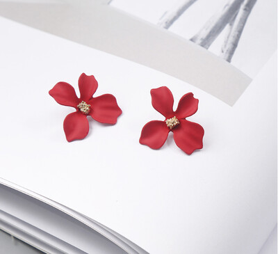 S925 Sidabrinė adata Senior Red Žiedlapiai Grynieji Raudoni Temperamentas Mieli Maži Gėlėti Auskarai Moteriški Papuošalai Auskarai Madingi Papuošalai