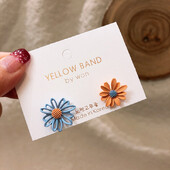 Margrietiņas ziedu auskari Asimetriski korejiešu rotaslietas, mīļi ziedi, mazi auskari sievietēm, 2022. gada jaunais modes saldais auskars