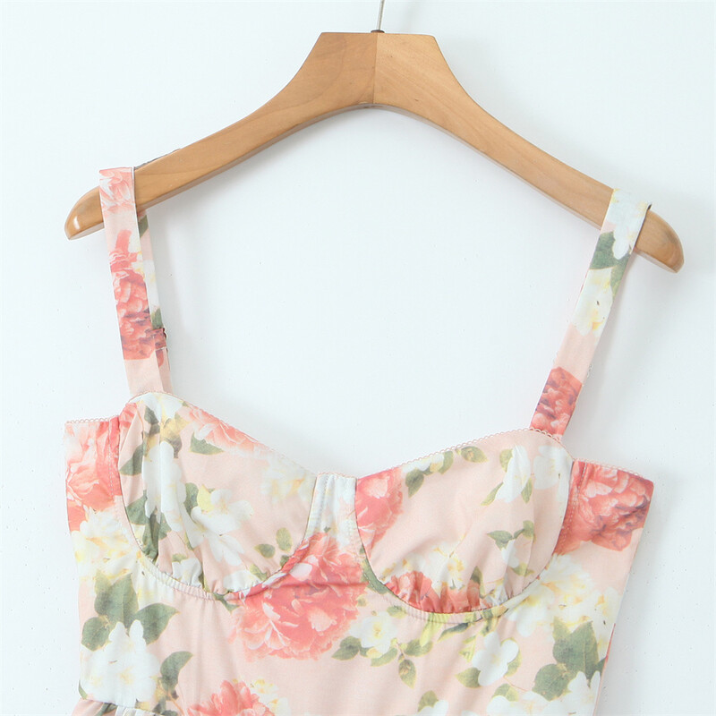 PB&ZA2024 Vasaros naujos mados laisvalaikio moteriška suknelė su kvadratiniu kaklu margintais nėriniais su 3D plieno žiedu, pakabinamu dirželiu