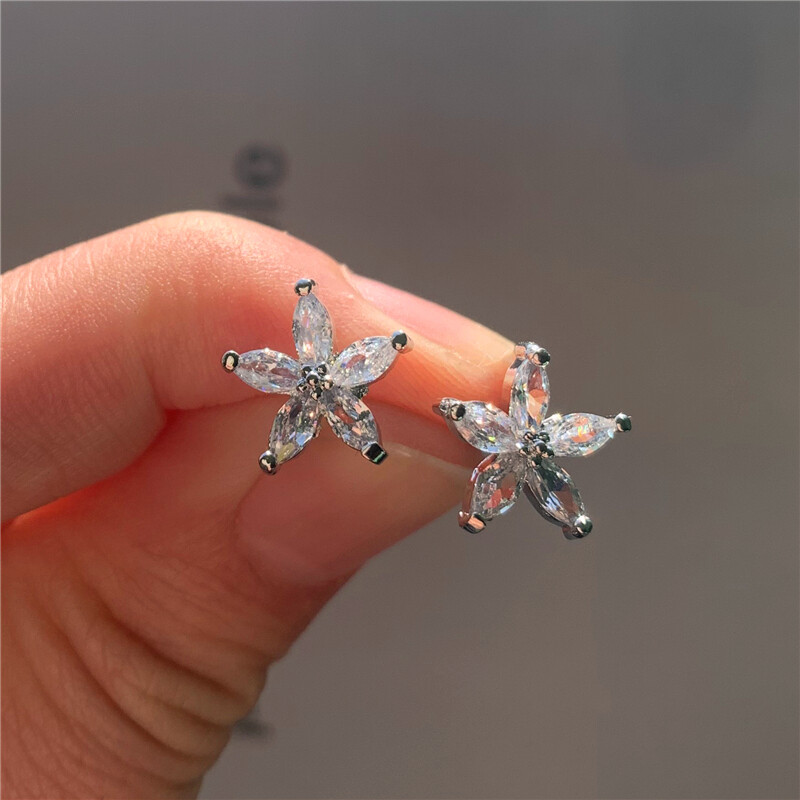 Armsad naiste väikesed tärniga kõrvarõngad võluvad hõbedased vikerkaare tsirkoonkivist pulmaehted naistele