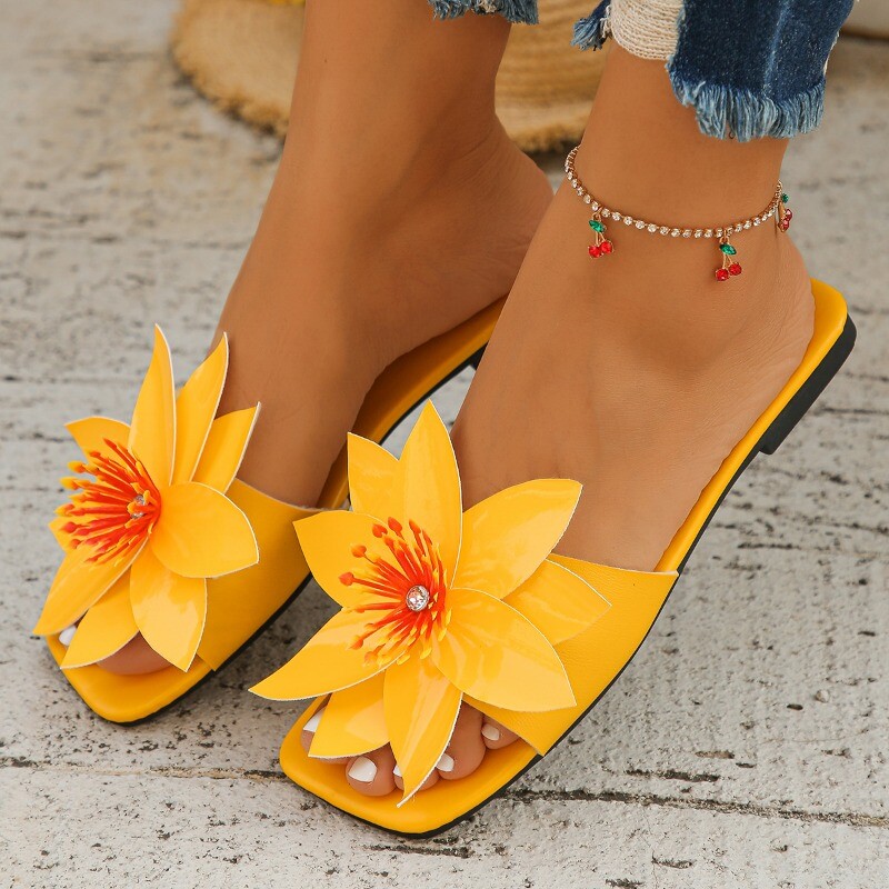 Disainerkingad Naistele 2024 Elegantsed lilled Naiste sussid Magusad Boheemlaslikud rannasandaalid Moodsad õueskandmine Naistele Ühesõnaga lohista