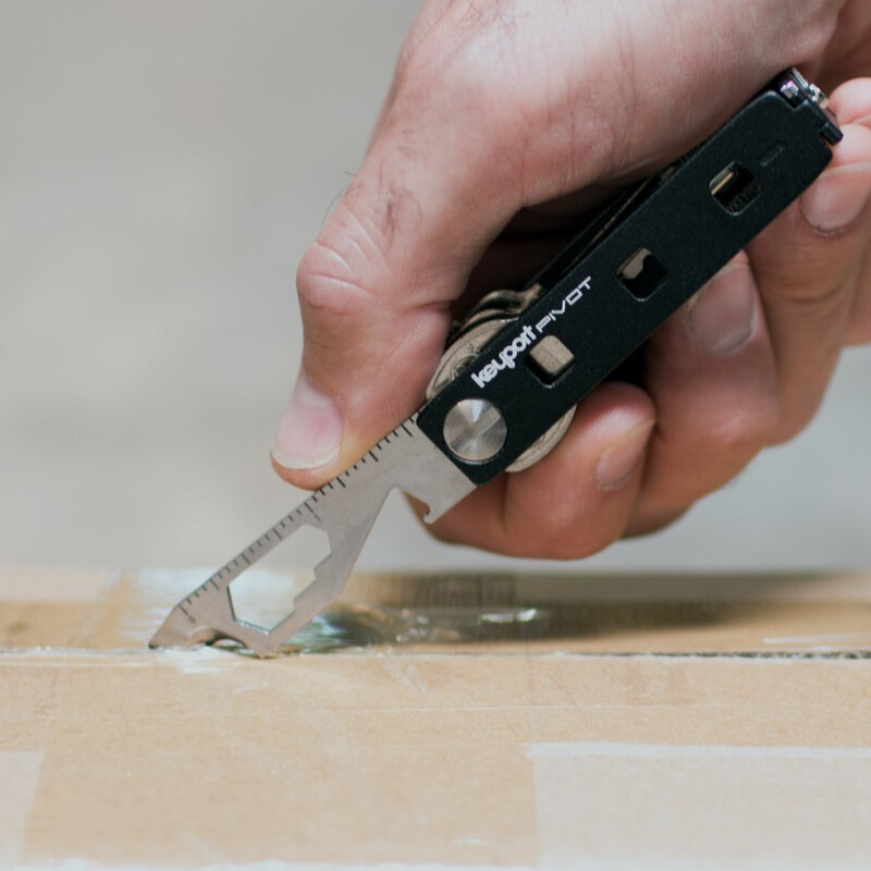 10 u 1 EDC džepni alat za preživljavanje Kampiranje Odvijač Otvarač za boce Ravnalo Privjesak za ključeve Vanjski alati za planinarenje Ribolov