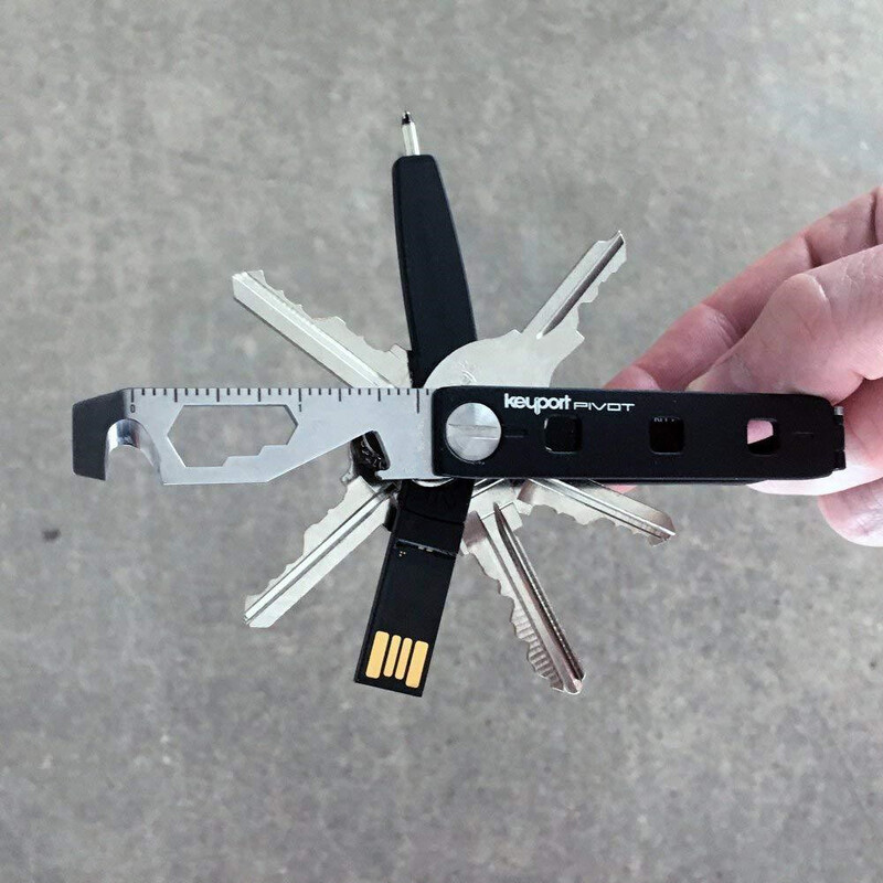 10 u 1 EDC džepni alat za preživljavanje Kampiranje Odvijač Otvarač za boce Ravnalo Privjesak za ključeve Vanjski alati za planinarenje Ribolov